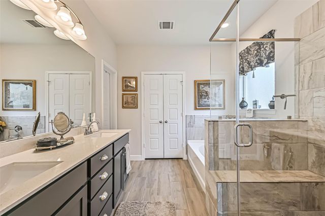 356 Selah Court, Alvin, TX 77511