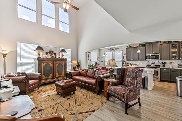 356 Selah Court, Alvin, TX 77511