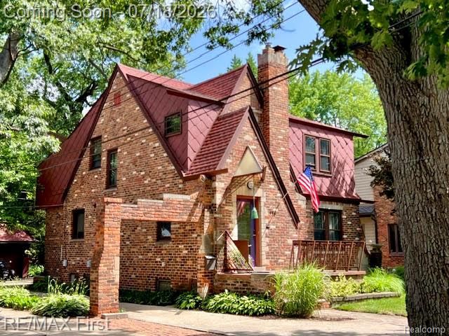 774 W Oakridge Street, Ferndale, MI 48220