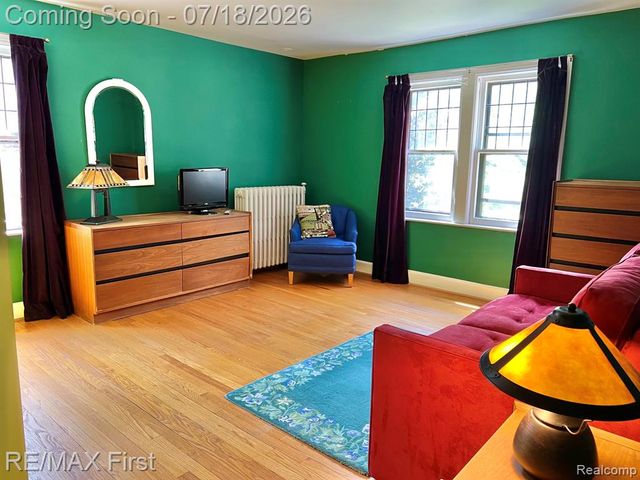 774 W Oakridge Street, Ferndale, MI 48220