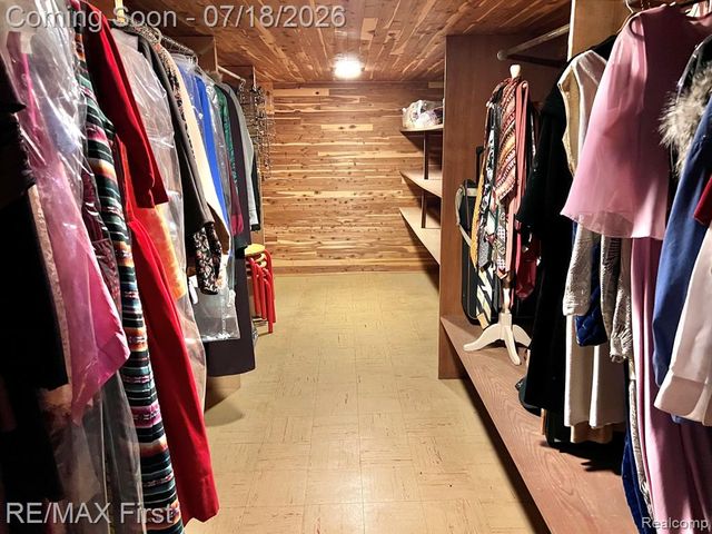 774 W Oakridge Street, Ferndale, MI 48220