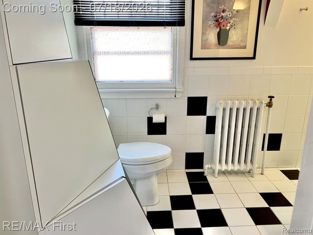 774 W Oakridge Street, Ferndale, MI 48220