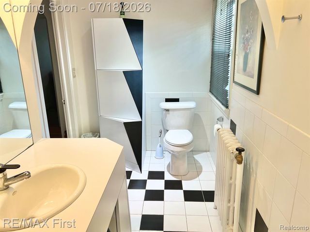 774 W Oakridge Street, Ferndale, MI 48220