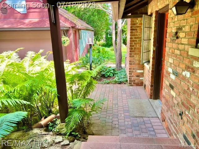774 W Oakridge Street, Ferndale, MI 48220