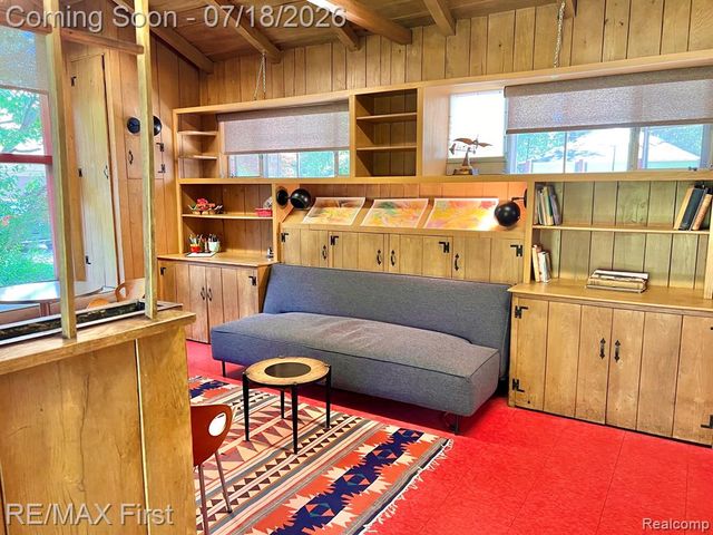 774 W Oakridge Street, Ferndale, MI 48220