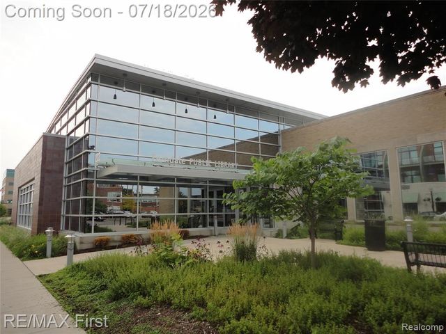 774 W Oakridge Street, Ferndale, MI 48220