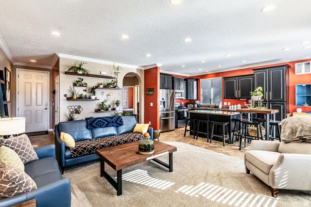 6788 S LIZA LN, West Jordan, UT 84081