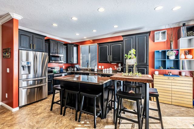 6788 S LIZA LN, West Jordan, UT 84081