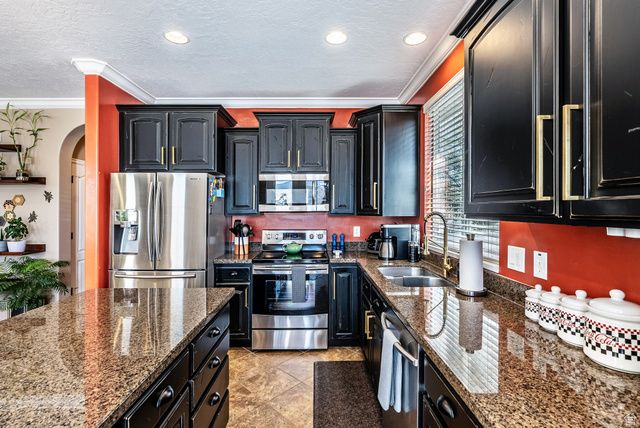 6788 S LIZA LN, West Jordan, UT 84081