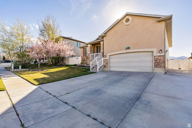 6788 S LIZA LN, West Jordan, UT 84081