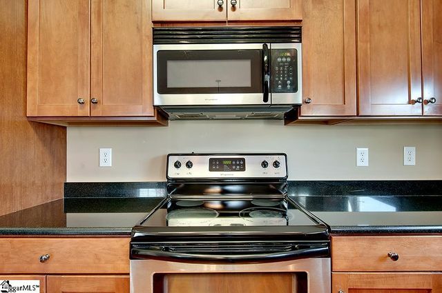 15 Jay Street, Greenville, SC 29601