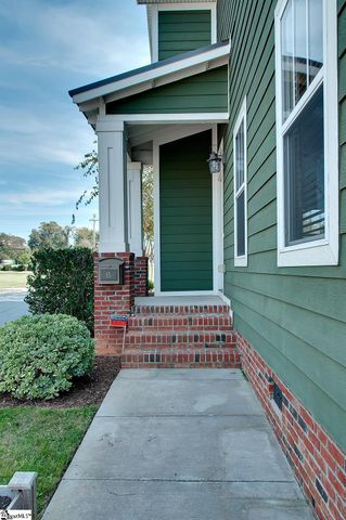 15 Jay Street, Greenville, SC 29601