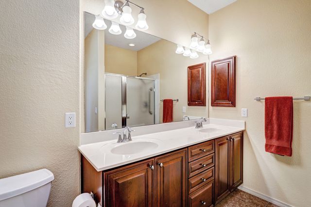 840 Golden Yarrow Trail, Bernalillo, NM 87004
