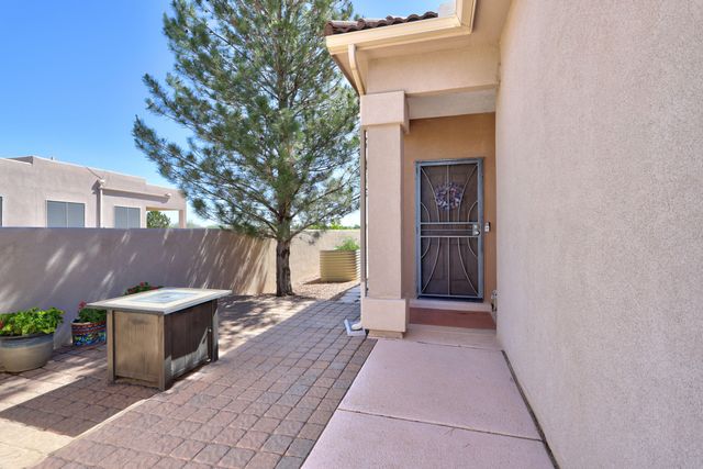 840 Golden Yarrow Trail, Bernalillo, NM 87004