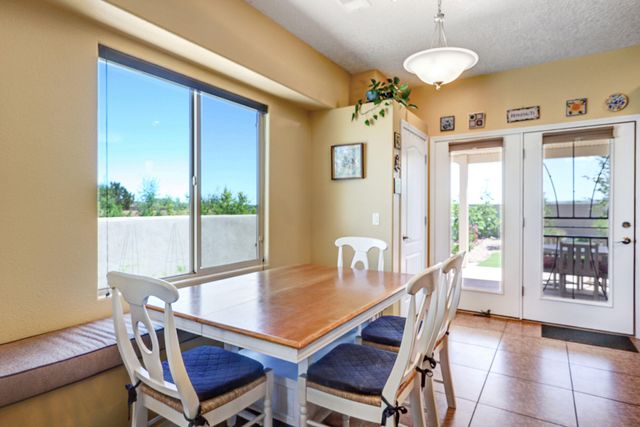 840 Golden Yarrow Trail, Bernalillo, NM 87004