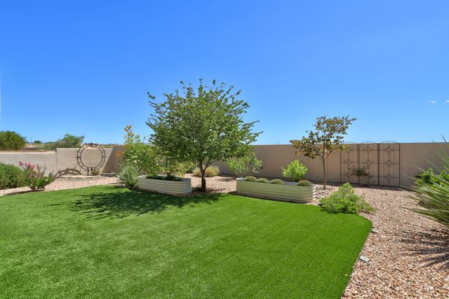 840 Golden Yarrow Trail, Bernalillo, NM 87004