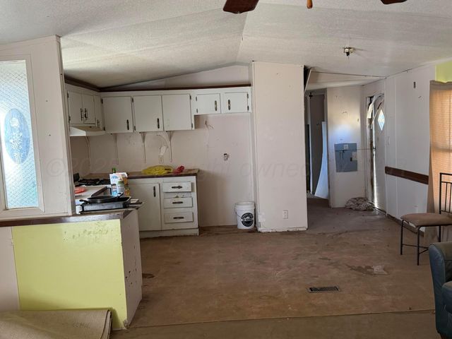 207 W Jefferson Street, Borger, TX 79007