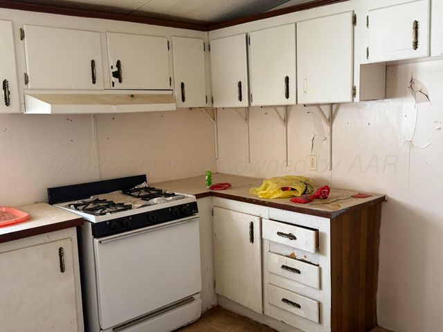 207 W Jefferson Street, Borger, TX 79007