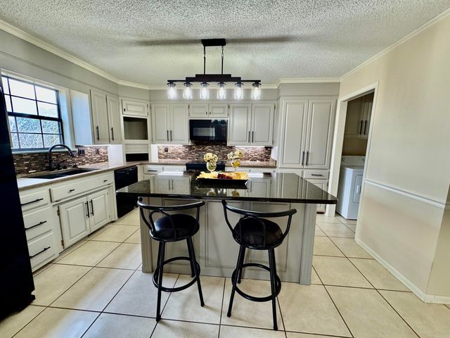 2813 Southgate Drive, Malvern, AR 72104