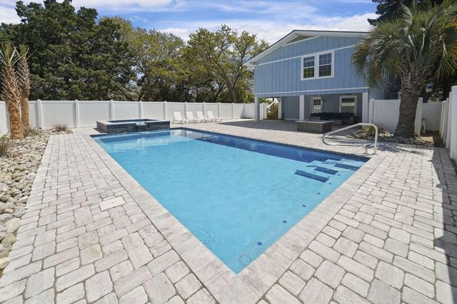4606 Surf St., North Myrtle Beach, SC 29582