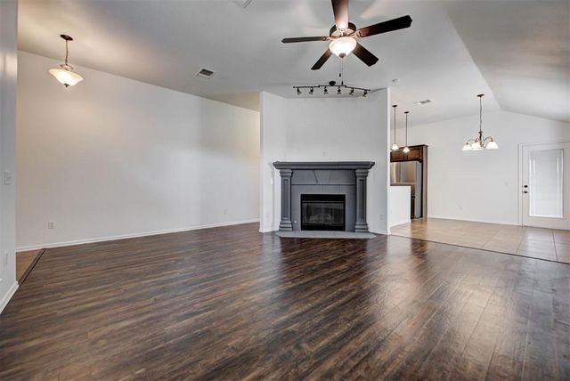 417 Tecumseh Meadows Court, Norman, OK 73069