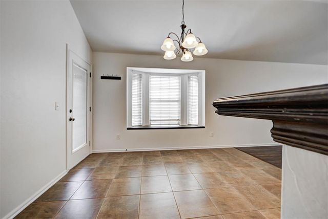 417 Tecumseh Meadows Court, Norman, OK 73069