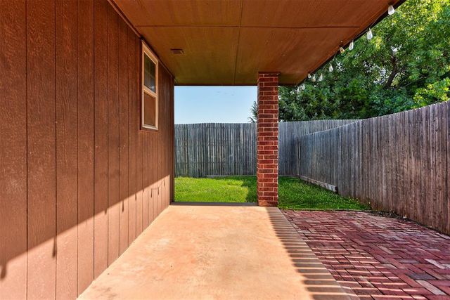 417 Tecumseh Meadows Court, Norman, OK 73069