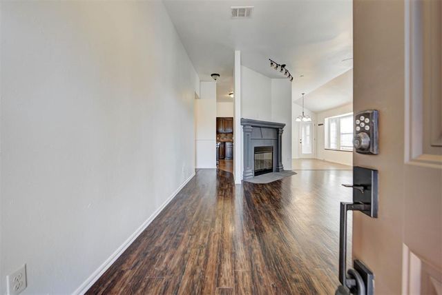 417 Tecumseh Meadows Court, Norman, OK 73069