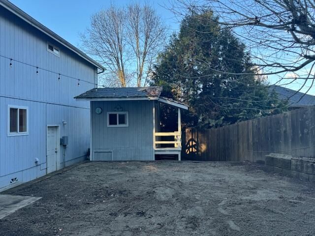 1986 Kelly Way, Grants Pass, OR 97527