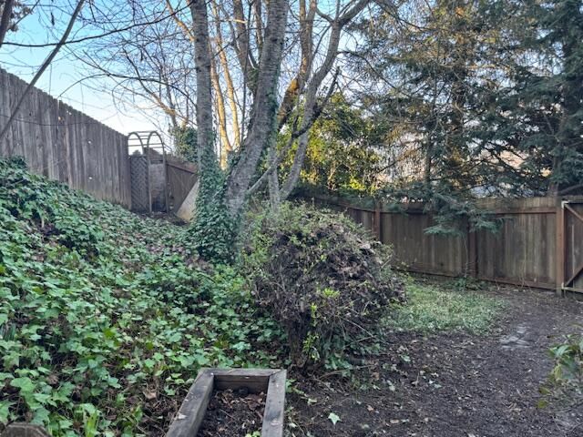 1986 Kelly Way, Grants Pass, OR 97527