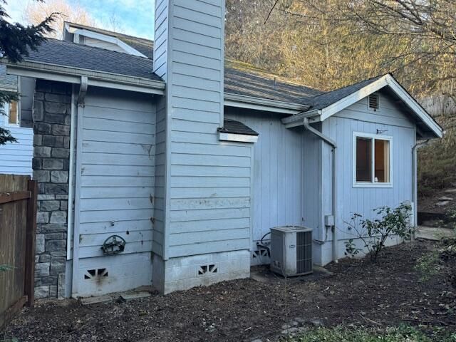 1986 Kelly Way, Grants Pass, OR 97527