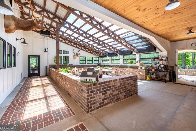 228 Grey Squirrel Point, Talking Rock, GA 30175