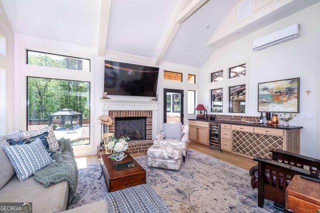 228 Grey Squirrel Point, Talking Rock, GA 30175