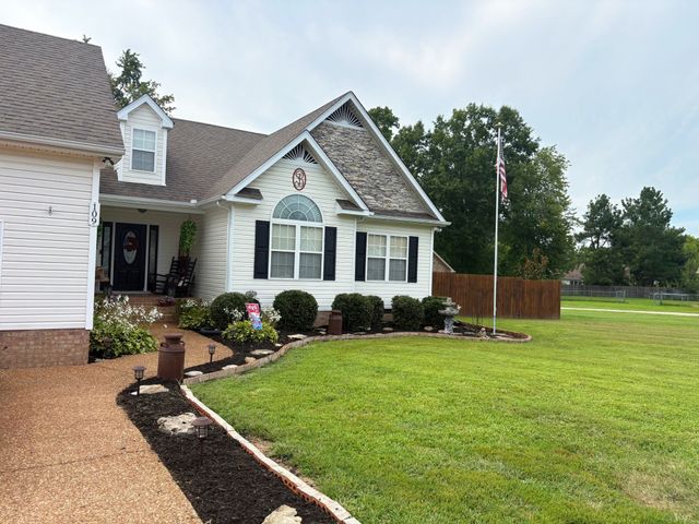 109 Carrie Mae Cir, Portland, TN 37148