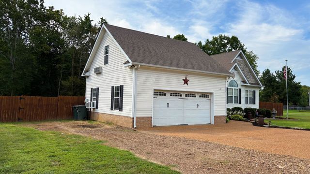 109 Carrie Mae Cir, Portland, TN 37148