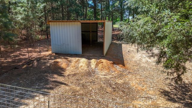 2792 Fm 49, Mineola, TX 75773