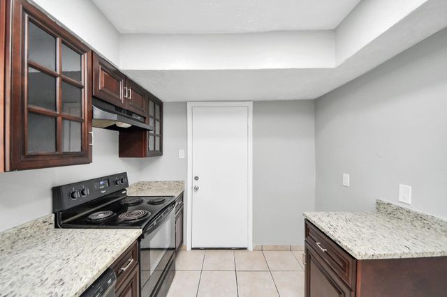 16618 Lonesome Quail Drive, Houston, TX 77489