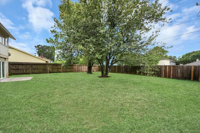 16618 Lonesome Quail Drive, Houston, TX 77489