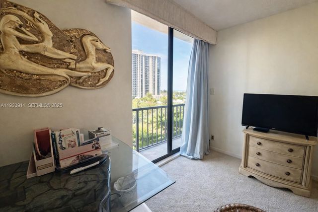 19355 Turnberry Way 5B, Aventura, FL 33180