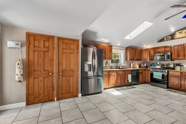 26735 W Il Route 173, Antioch, IL 60002