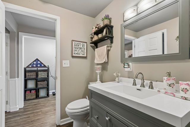 26735 W Il Route 173, Antioch, IL 60002