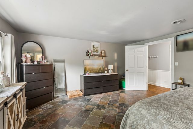 26735 W Il Route 173, Antioch, IL 60002