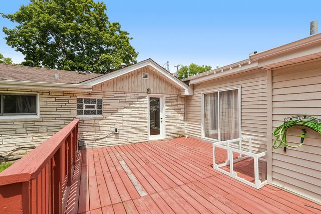 26735 W Il Route 173, Antioch, IL 60002