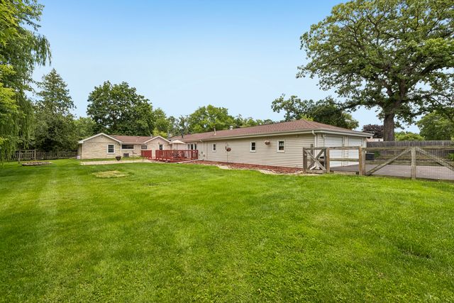 26735 W Il Route 173, Antioch, IL 60002