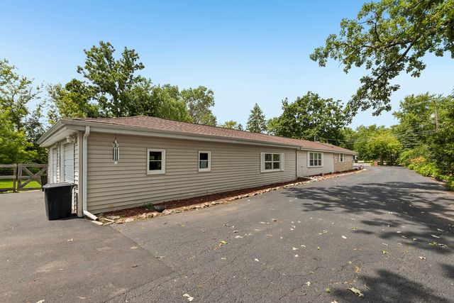 26735 W Il Route 173, Antioch, IL 60002