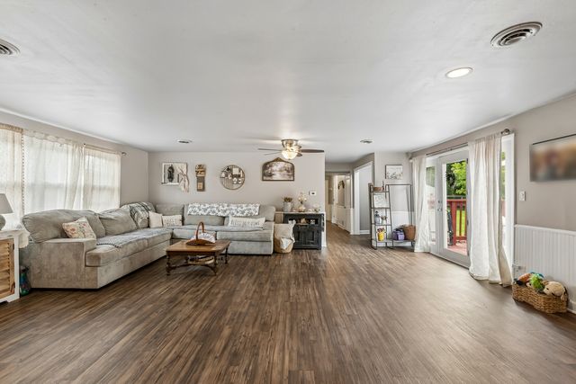 26735 W Il Route 173, Antioch, IL 60002