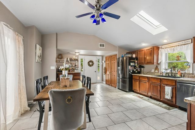 26735 W Il Route 173, Antioch, IL 60002