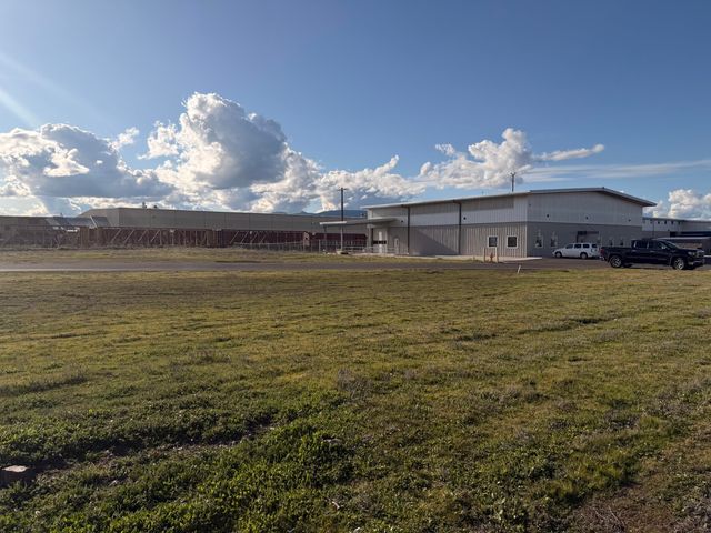 1507 N Central Avenue, Medford, OR 97501