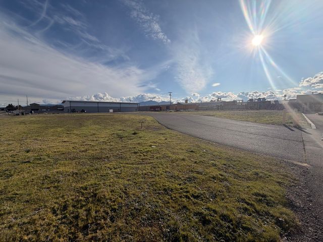 1507 N Central Avenue, Medford, OR 97501