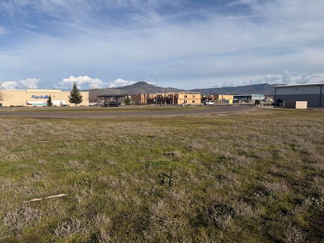1507 N Central Avenue, Medford, OR 97501